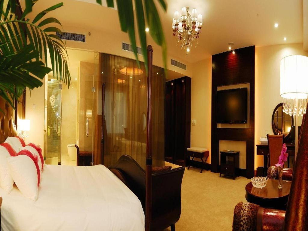 Hubei Poly Hotel Wuhan Exterior foto