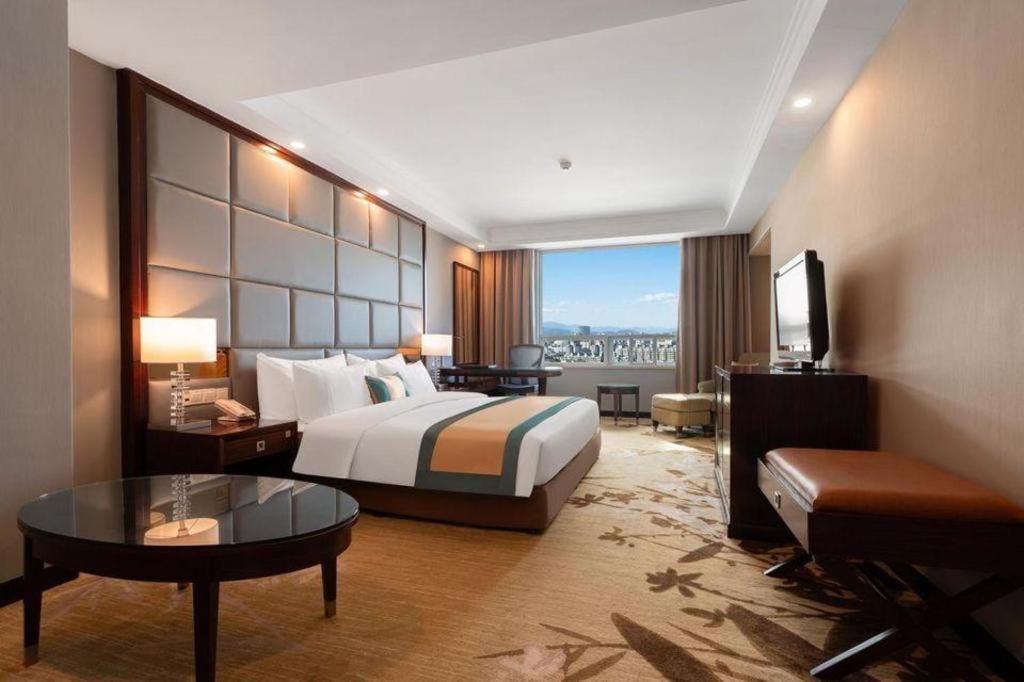 Hubei Poly Hotel Wuhan Exterior foto