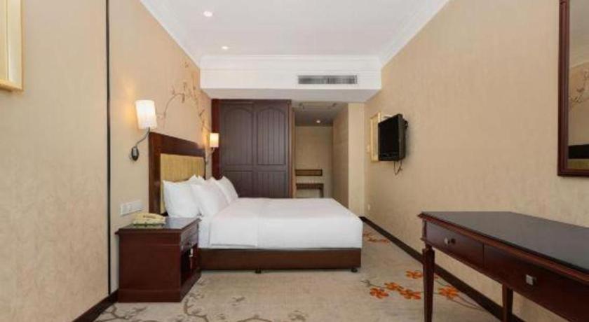 Hubei Poly Hotel Wuhan Exterior foto